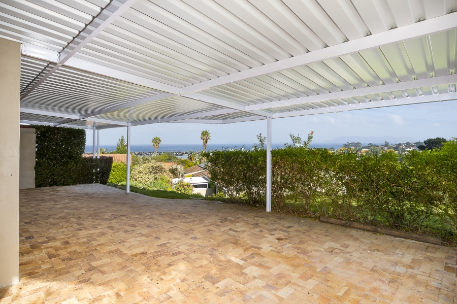 To Let 3 Bedroom Property for Rent in Helena Heights Western Cape